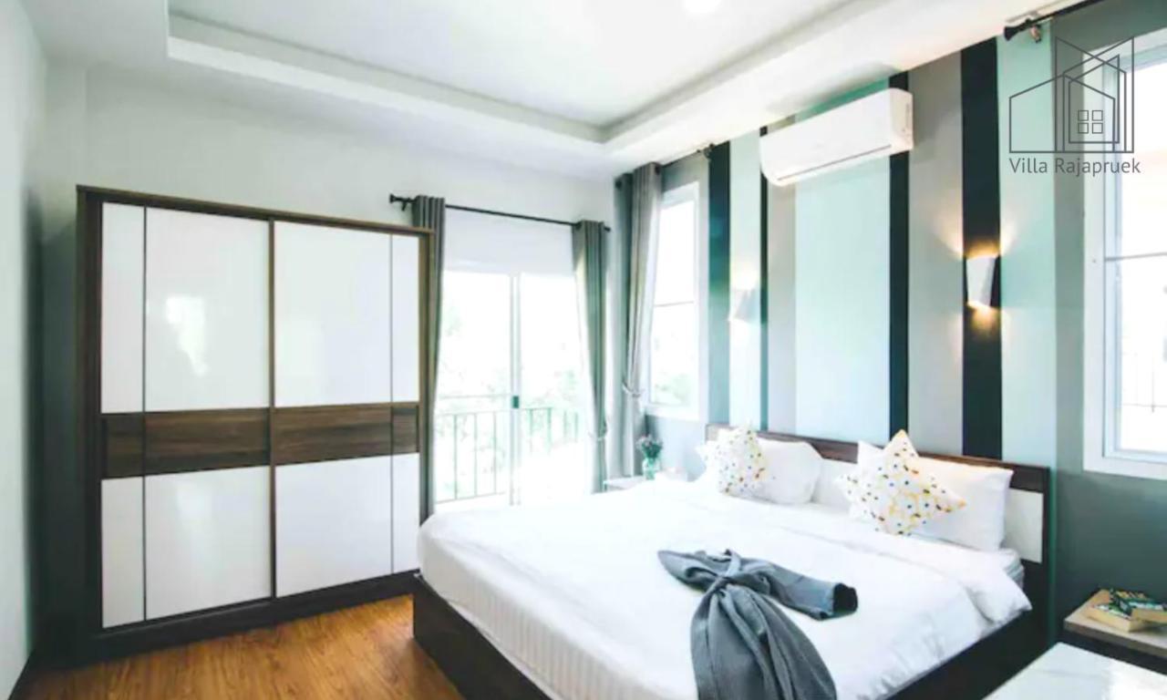 Villa Rajapruek Entire 3 Villas 7 Bedrooms Near Airport 清邁 外观 照片