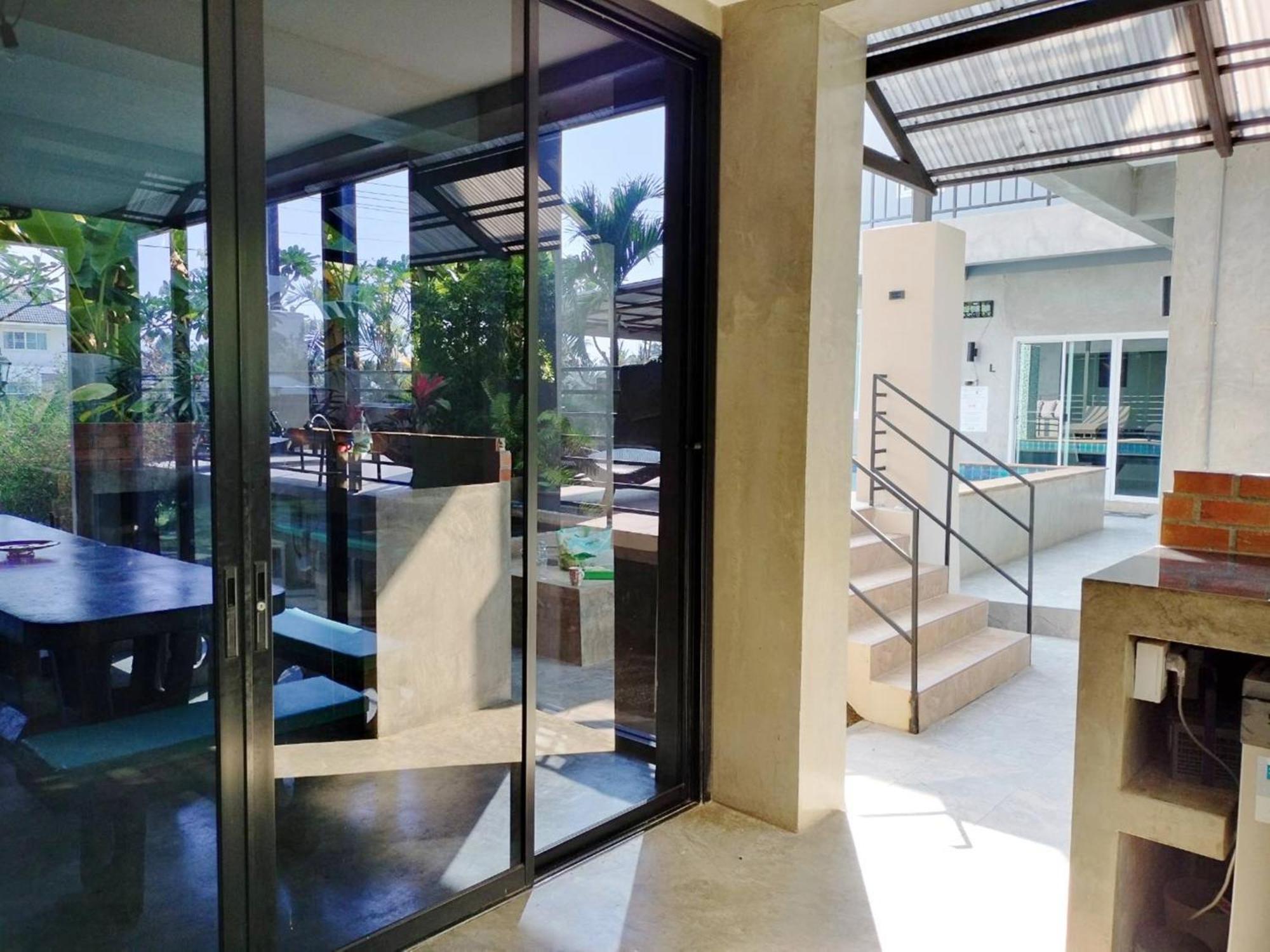 Villa Rajapruek Entire 3 Villas 7 Bedrooms Near Airport 清邁 外观 照片